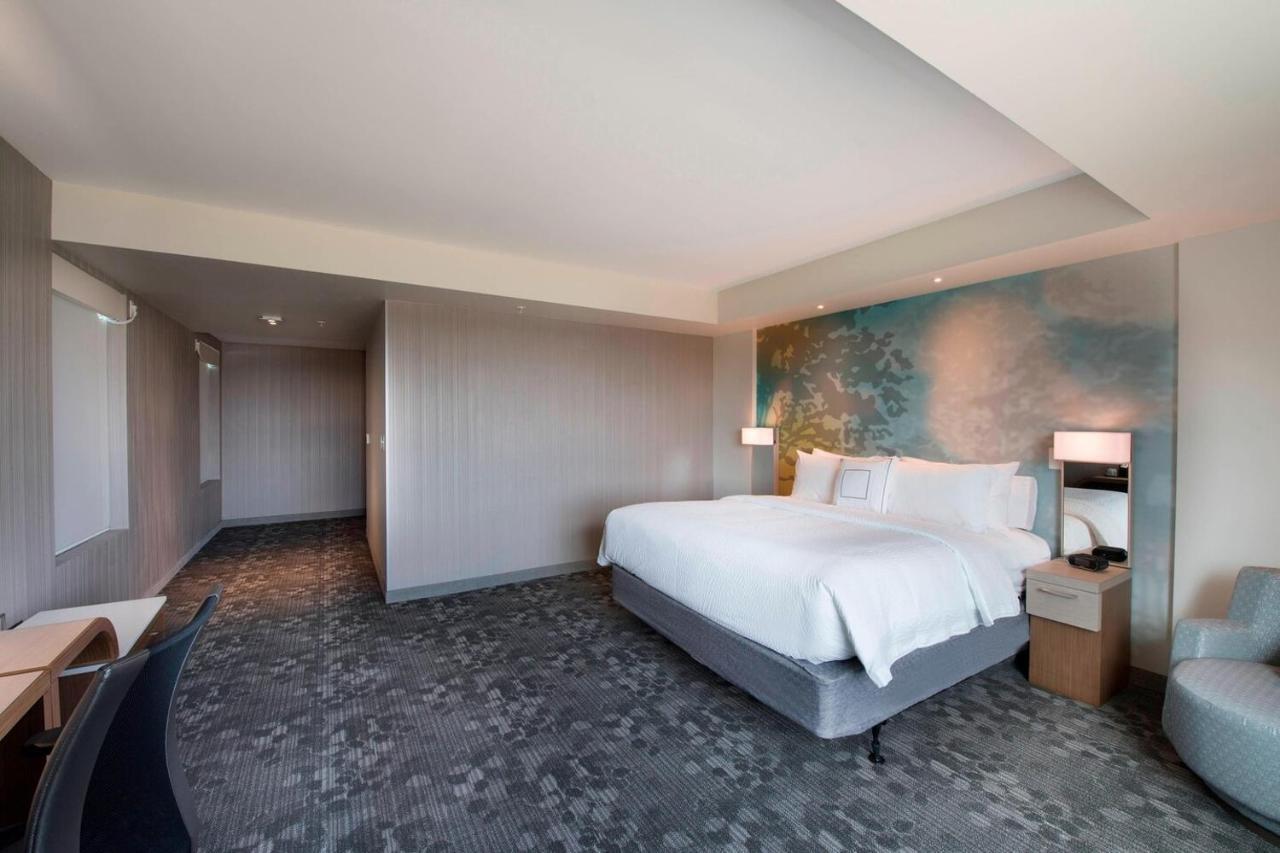 Courtyard By Marriott Atlanta Alpharetta/Avalon Area Hotel Kültér fotó